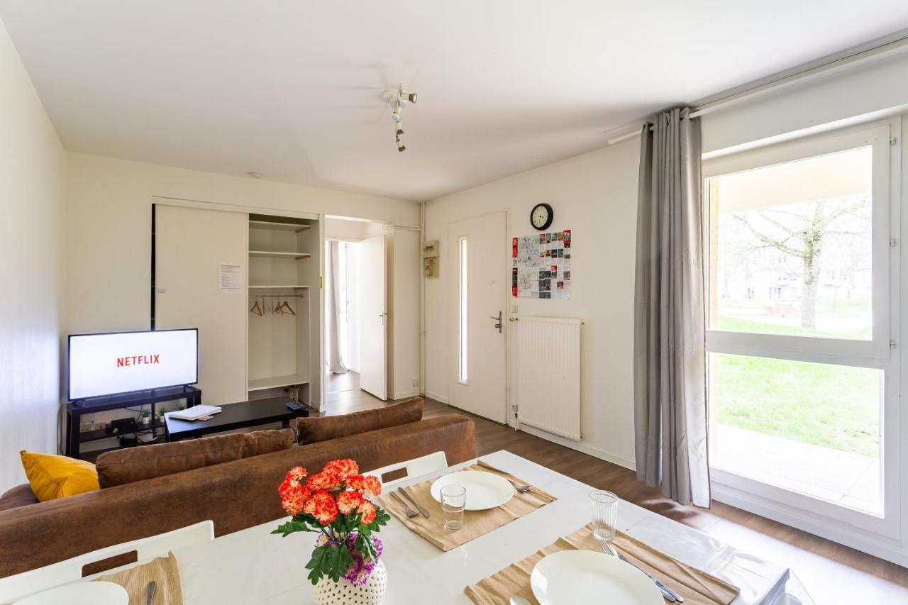 Le Fougeres Apartment Рен Екстериор снимка